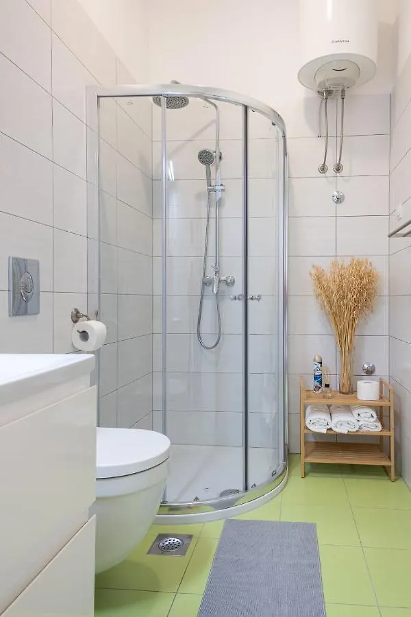 Studio Apartment Les - 4 Min Walk From Amphiteatre Pula 0*,
